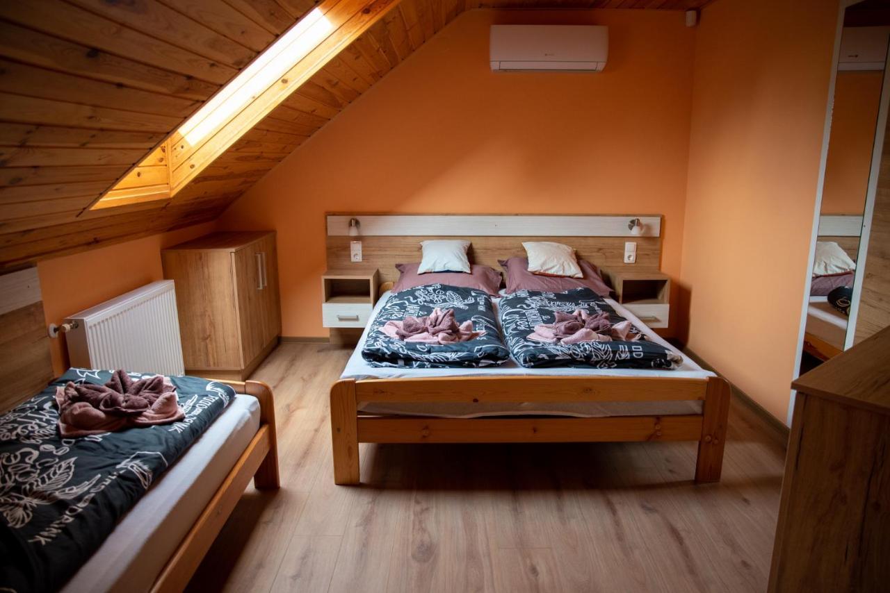Benige Vendeghaz Hotel Demjén Eksteriør billede